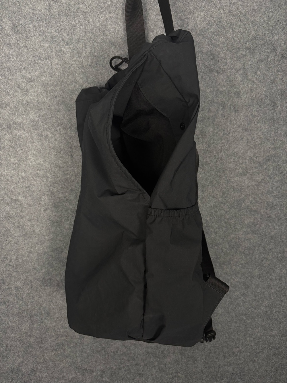 UNIQLO U Black Utility Drawstring Backpack Rucksack - Picture 7 of 7